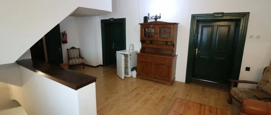 K�bor Macska Fogad� K�szeg