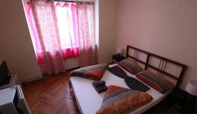 K�bor Macska Fogad� K�szeg