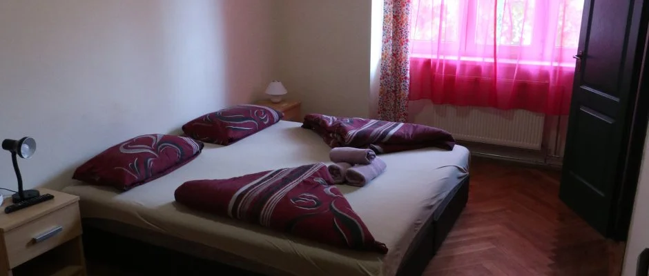 K�bor Macska Fogad� K�szeg