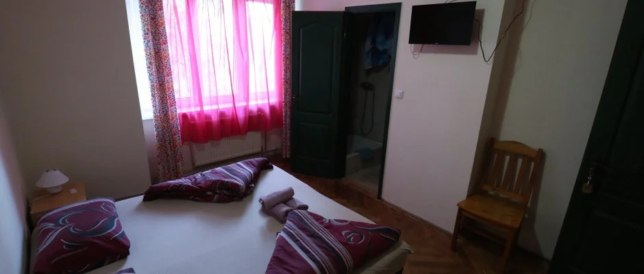 K�bor Macska Fogad� K�szeg