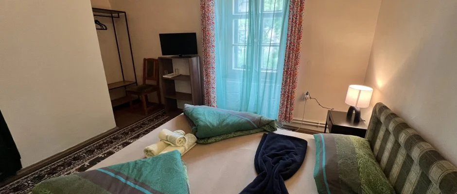 K�bor Macska Fogad� K�szeg