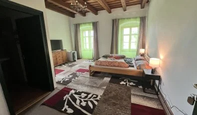 K�bor Macska Fogad� K�szeg