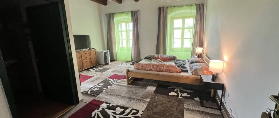 K�bor Macska Fogad� K�szeg
