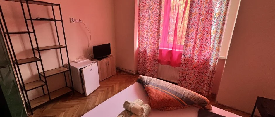 K�bor Macska Fogad� K�szeg