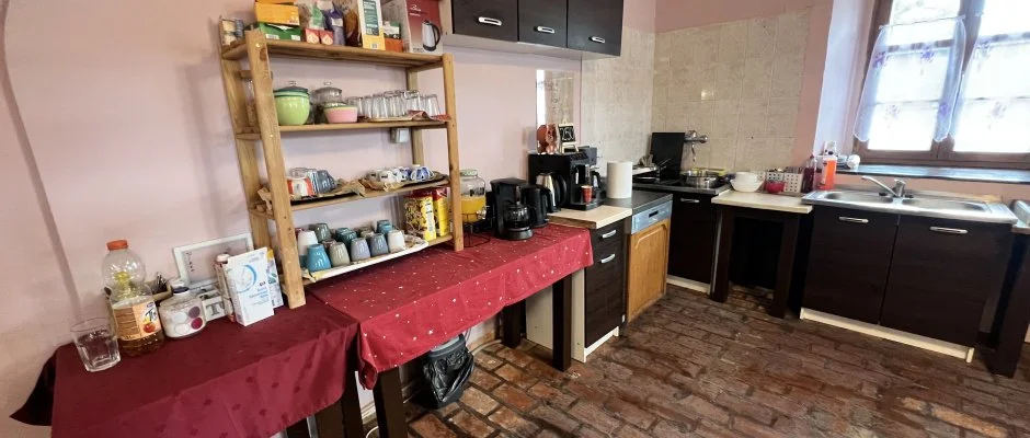 K�bor Macska Fogad� K�szeg