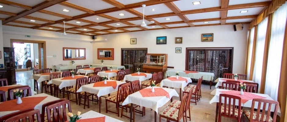 Komfort Hotel Platn Harkny