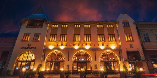 Koml� Hotel Gyula