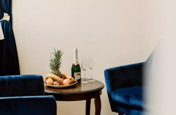 Korona Panzi s tterem Hvz