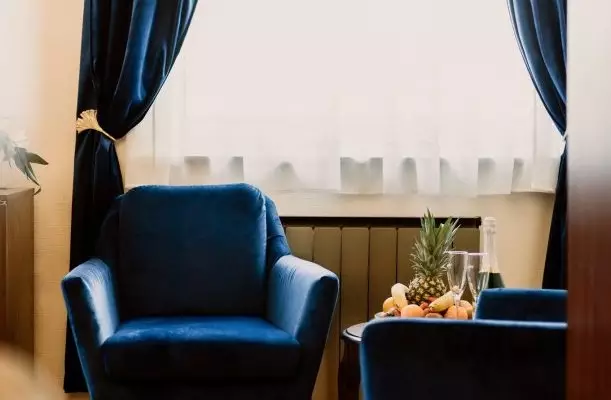 Korona Panzi s tterem Hvz