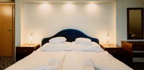 Korona Panzi� �s �tterem - Napi �rak teljes el�refizet�ssel