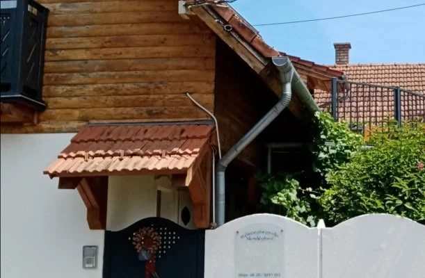 K�szeghegyalja Vend�gh�z Horv�tzsid�ny