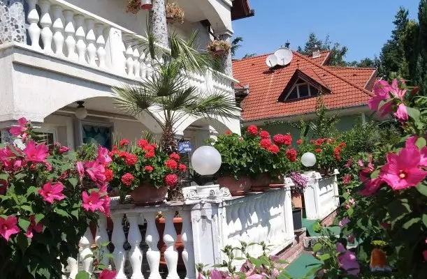 Kristály Apartman Hévíz Kristály Apartman Hévíz