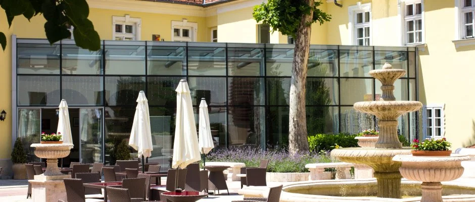 Kristly Imperial Hotel Tata