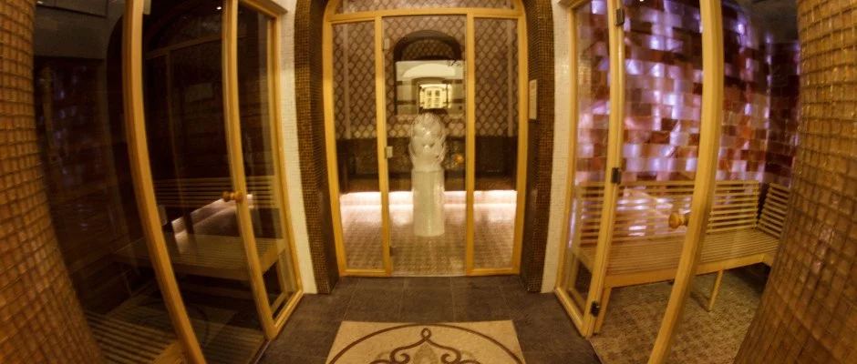 Kristly Imperial Hotel Tata