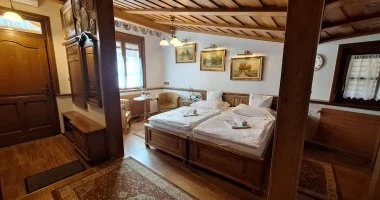 M�jus 1. (min. 2 �j)