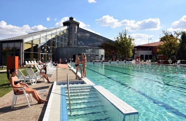 Hotel Kumánia Kisújszállás Hotel Kumánia Kisújszállás