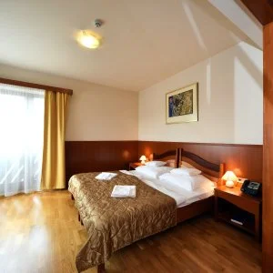 Hotel Kumánia Kisújszállás - Napi árak fürdőbelépővel (1 éjtől)