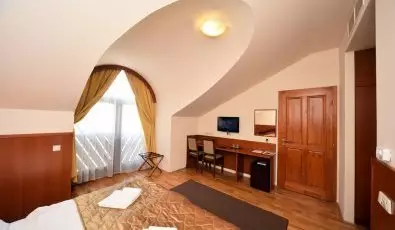 Hotel Kumnia Kisjszlls