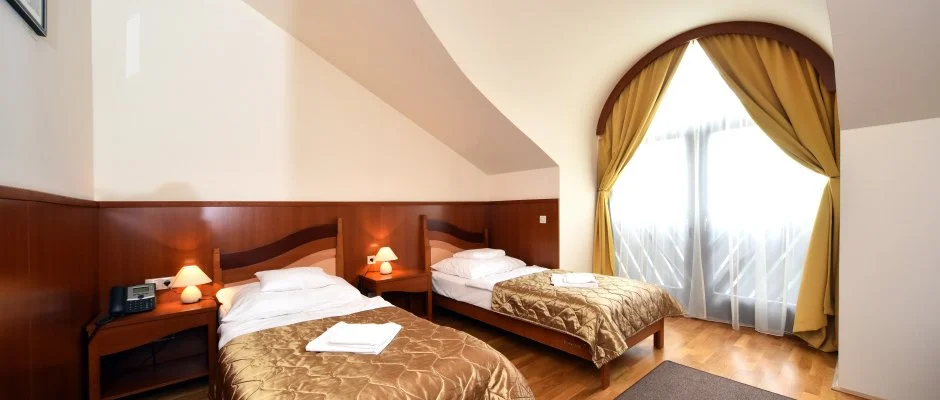 Hotel Kumnia Kisjszlls