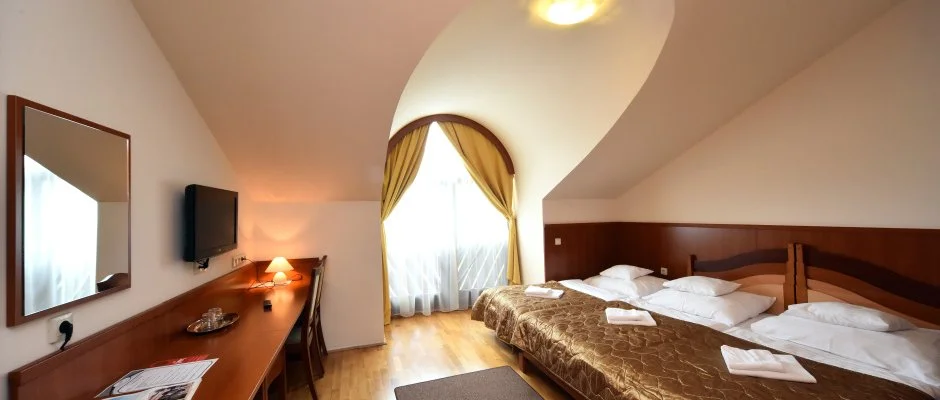 Hotel Kumnia Kisjszlls