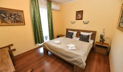 Lag�na Panzi� Sz�nt�d