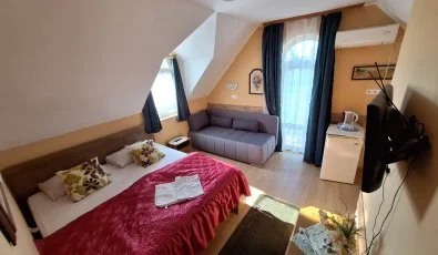 Lag�na Panzi� Sz�nt�d