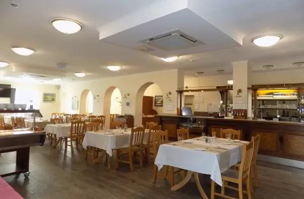 Land-Plan Hotel & Restaurant Töltéstava Land-Plan Hotel & Restaurant Töltéstava