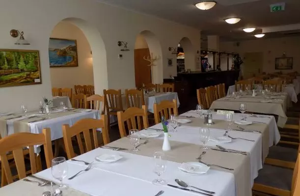 Land-Plan Hotel & Restaurant Töltéstava Land-Plan Hotel & Restaurant Töltéstava