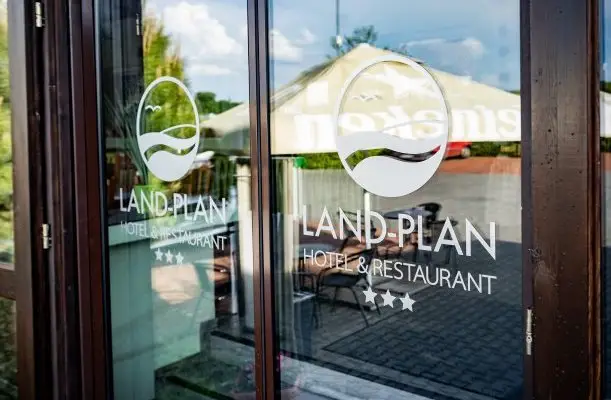 Land-Plan Hotel & Restaurant Töltéstava Land-Plan Hotel & Restaurant Töltéstava