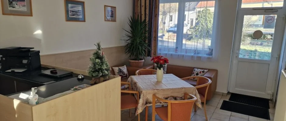 Lencs�s Apartmanh�z Apartmanok Sopron