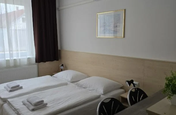 Lencs�s Apartmanh�z Apartmanok Sopron