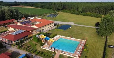 Augusztus 20. (min. 2 �j)