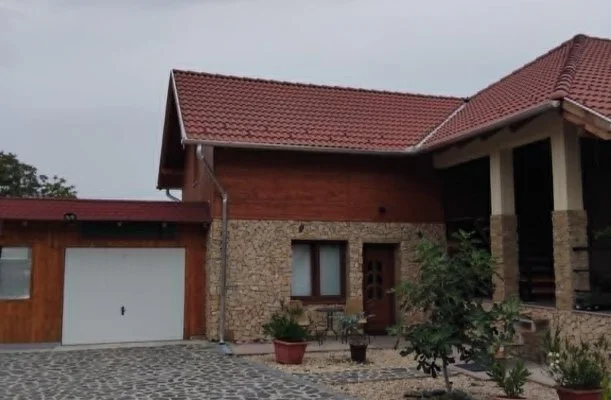 Lilla Apartmanházak Szilvásvárad Lilla Apartmanházak Szilvásvárad