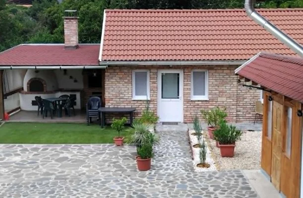 Lilla Apartmanházak Szilvásvárad Lilla Apartmanházak Szilvásvárad