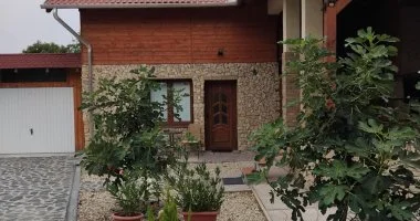 Lilla Apartmanh�zak - Csal�di apartman pihen�s