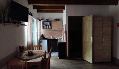 Lilla Apartmanh�zak Szilv�sv�rad
