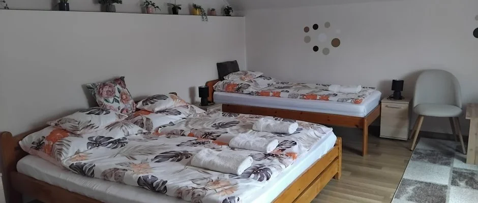 Lilla Apartmanh�zak Szilv�sv�rad