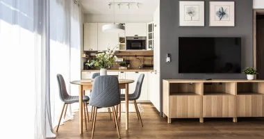 Febru�ri felfriss�l�s (min. 2 �j)