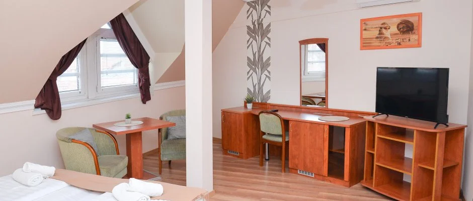 Major Panzi� & �tterem Hajd�szoboszl�