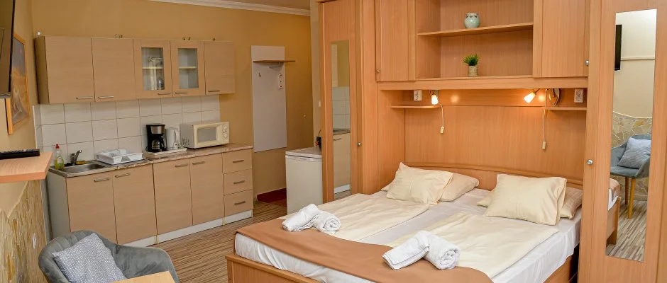 Major Panzi� & �tterem Hajd�szoboszl�