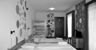 Május 1. (min. 2 éj)