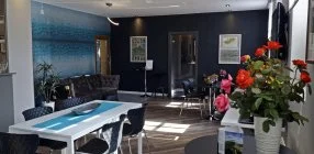 Margar�ta Garden - K�t �nnep k�z�tt