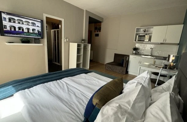 Margar�ta Garden Eger