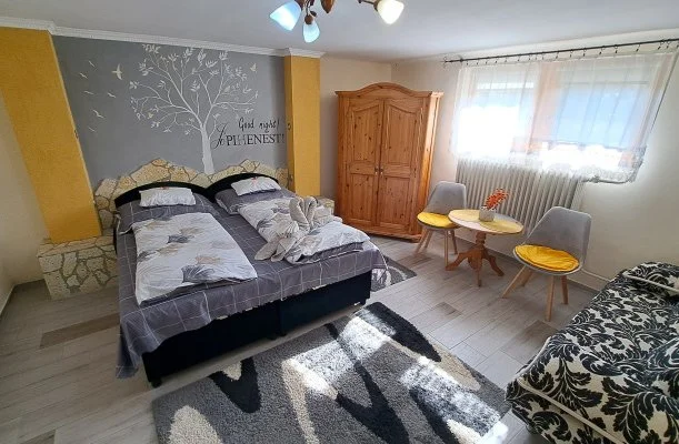 Margar�ta Panzi� S�rospatak