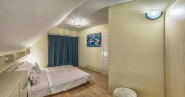 K�t �nnep k�z�tt (min. 2 �j)