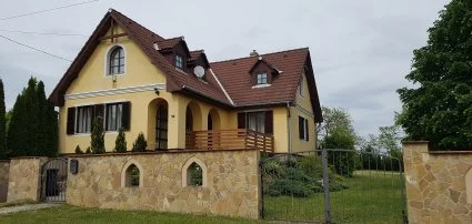 M�rk�i Vend�gh�z - kapu a Bakonyra M�rk� - H�rom �jszak�s wellness akci�k