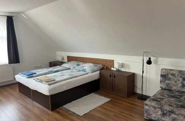 M�rk�i Vend�gh�z - kapu a Bakonyra M�rk�