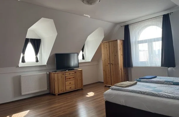 M�rk�i Vend�gh�z - kapu a Bakonyra M�rk�