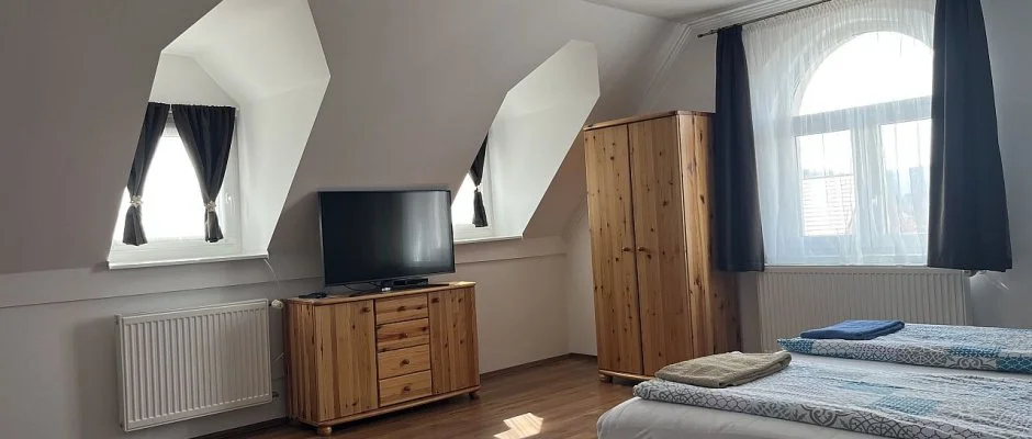 M�rk�i Vend�gh�z - kapu a Bakonyra M�rk�