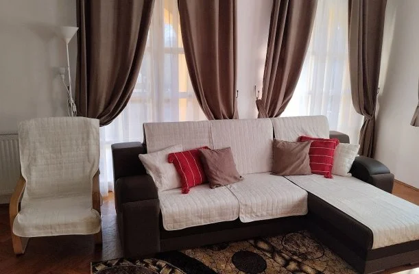 M�rk�i Vend�gh�z - kapu a Bakonyra M�rk�